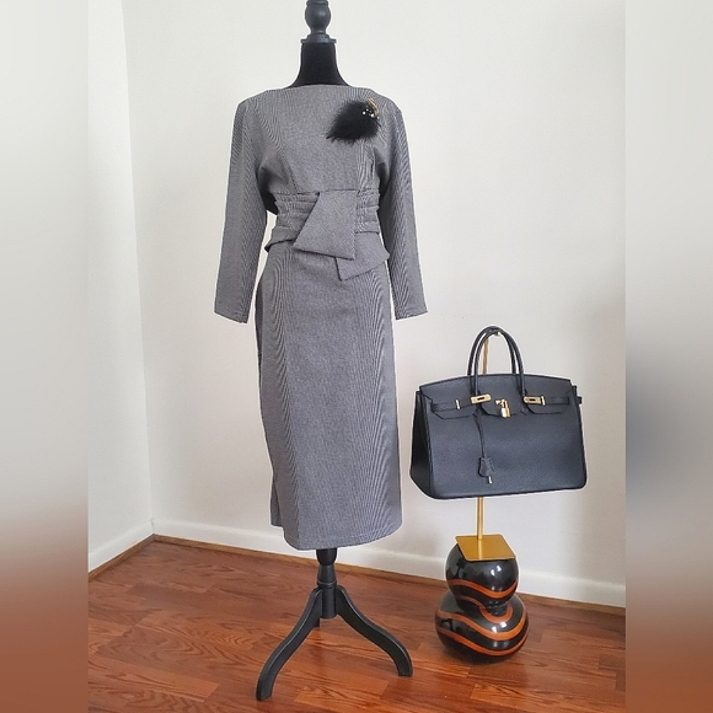 Elegant Gray Houndstooth Pencil Dress with Bow Accent